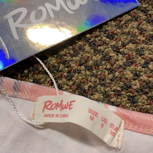 Medium Romwe Pink Spaghetti Strap Plaid Bodysuit - Picture 5 of 6